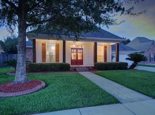 624 Southlake Cir, Youngsville, LA 70592