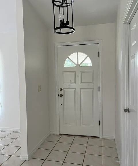10469 SW 73rd Ave — Photo 2