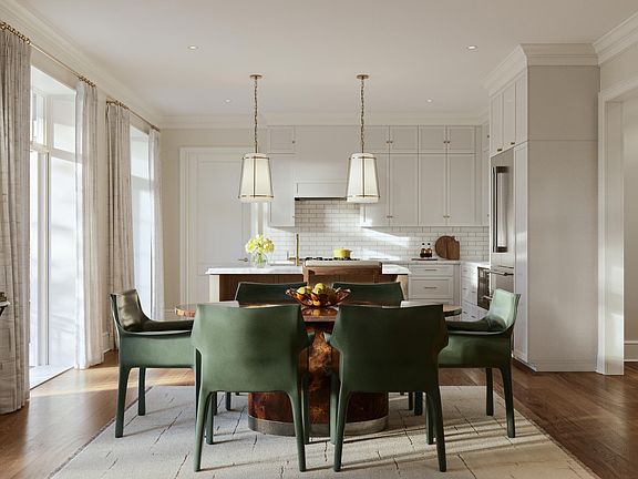 3rd image of 2606 Marchmont St #204