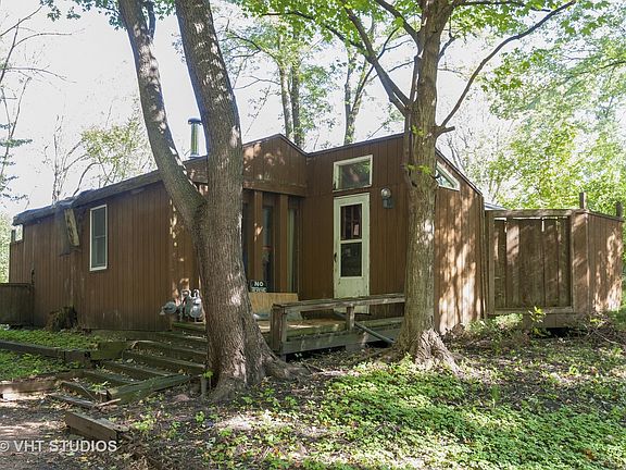 3rd image of 15170 W Walnut Dr