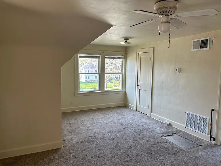 16700 Clifton Blvd #3 — Photo 7