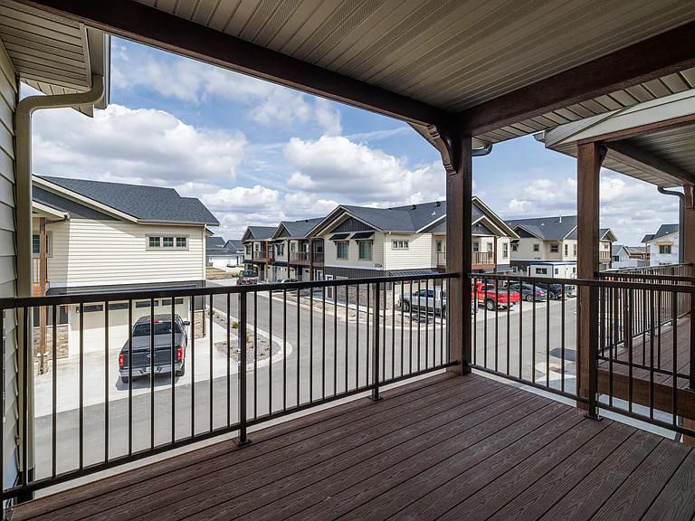 Independence Townhomes — Photo 10