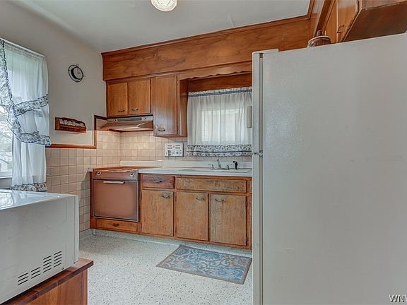 3rd image of 2207 Ontario Ave