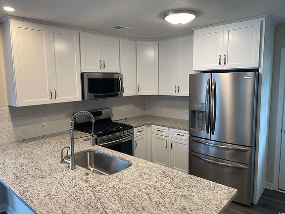 3rd image of 1029 Stoney Falls Blvd.