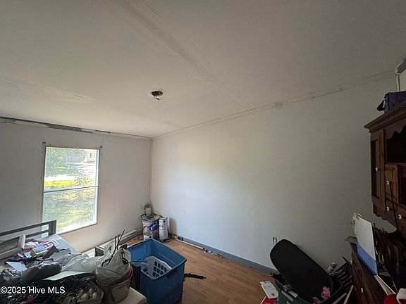 5th image of 9379 Merrywood Drive NE