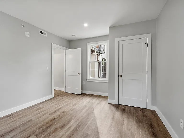 80 South St #7 — Photo 7
