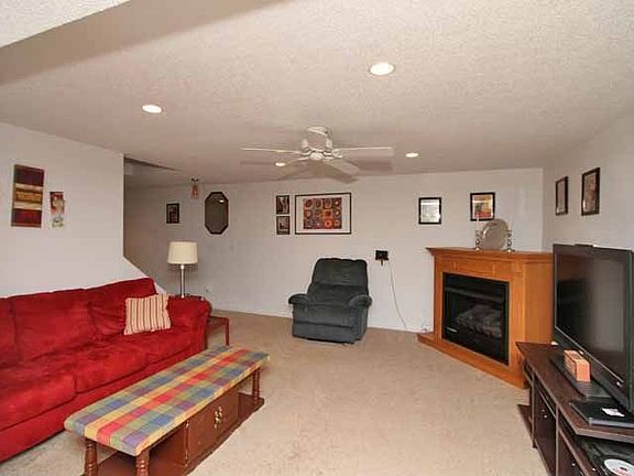 5th image of 5 Burcham Dr