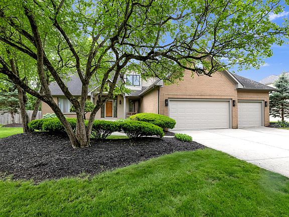 3rd image of 211 McKenna Creek Dr