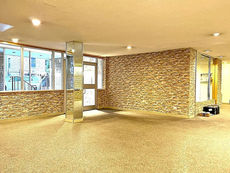 2nd image of 2400 E 3rd St APT 203