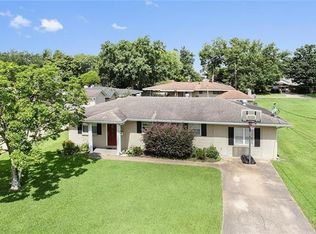 463 Giacomo St, Norco, LA 70079