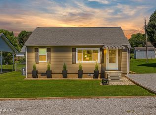 1128 Huffland Dr, Loudon, TN 37774