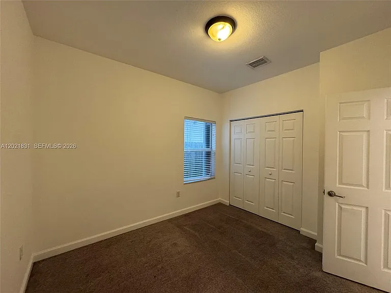 273 SE 31st Ave — Photo 7