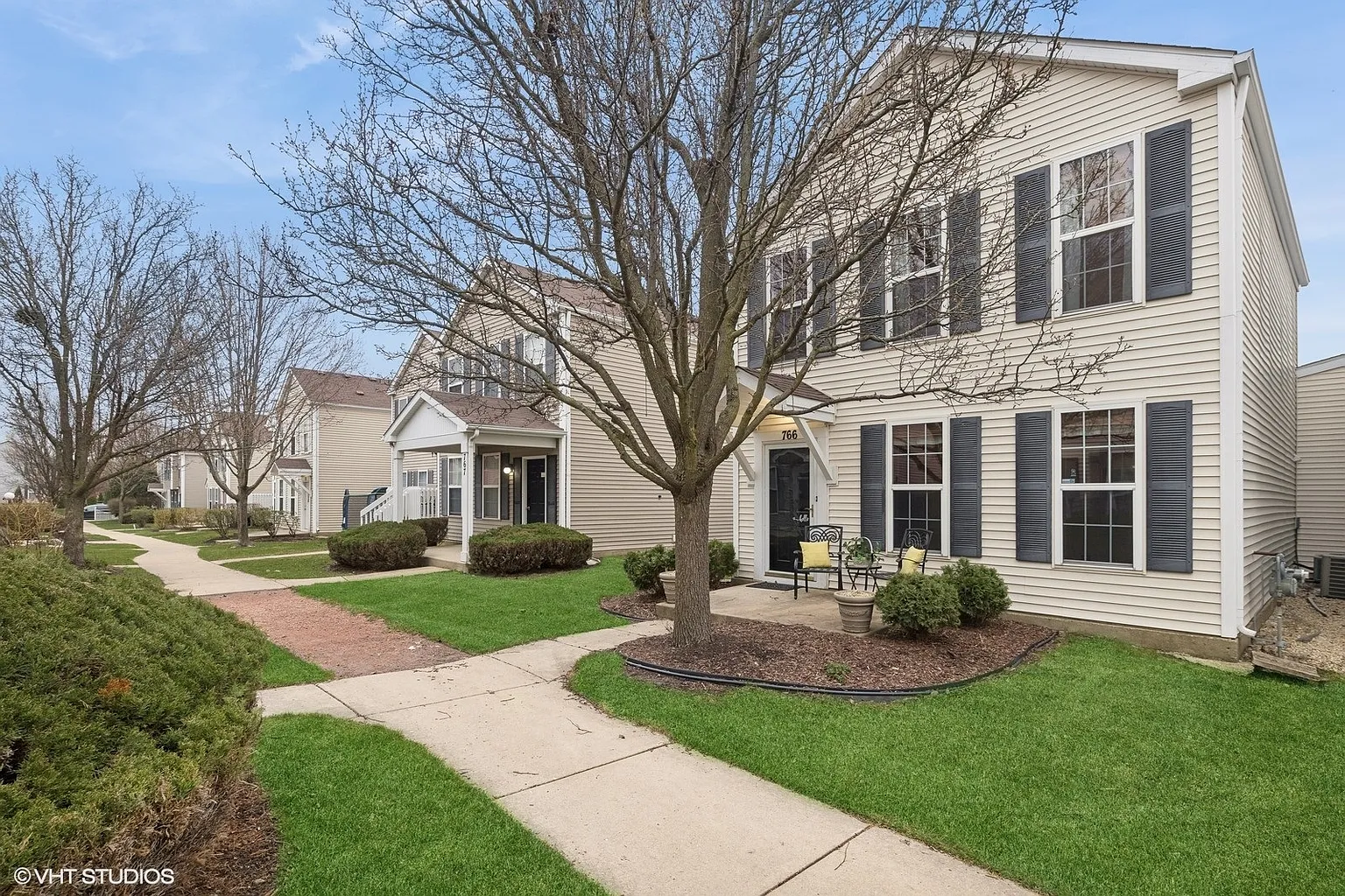 766 Four Seasons Blvd photo 1