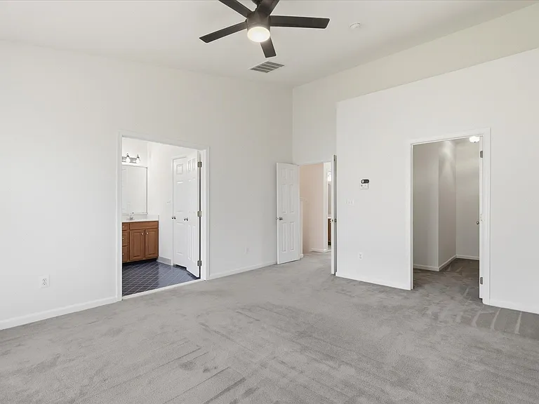 25828 Kirkwood Sq — Photo 16