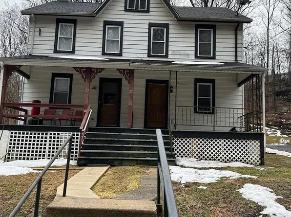 25 Woodland Ave, Coatesville, PA 19320