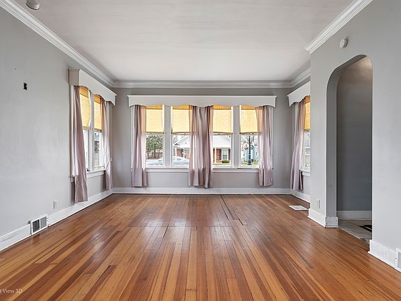 3rd image of 17111 Oak Park Ave