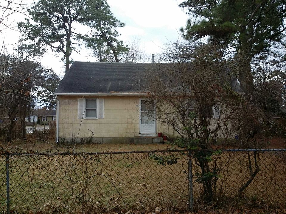 1st image of 79 Clematis St