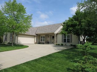 1006 Dana Ln, Waukesha, WI 53189