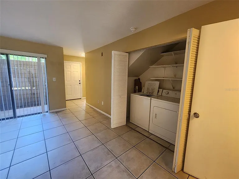 702 SW 70th Ter #B — Photo 21