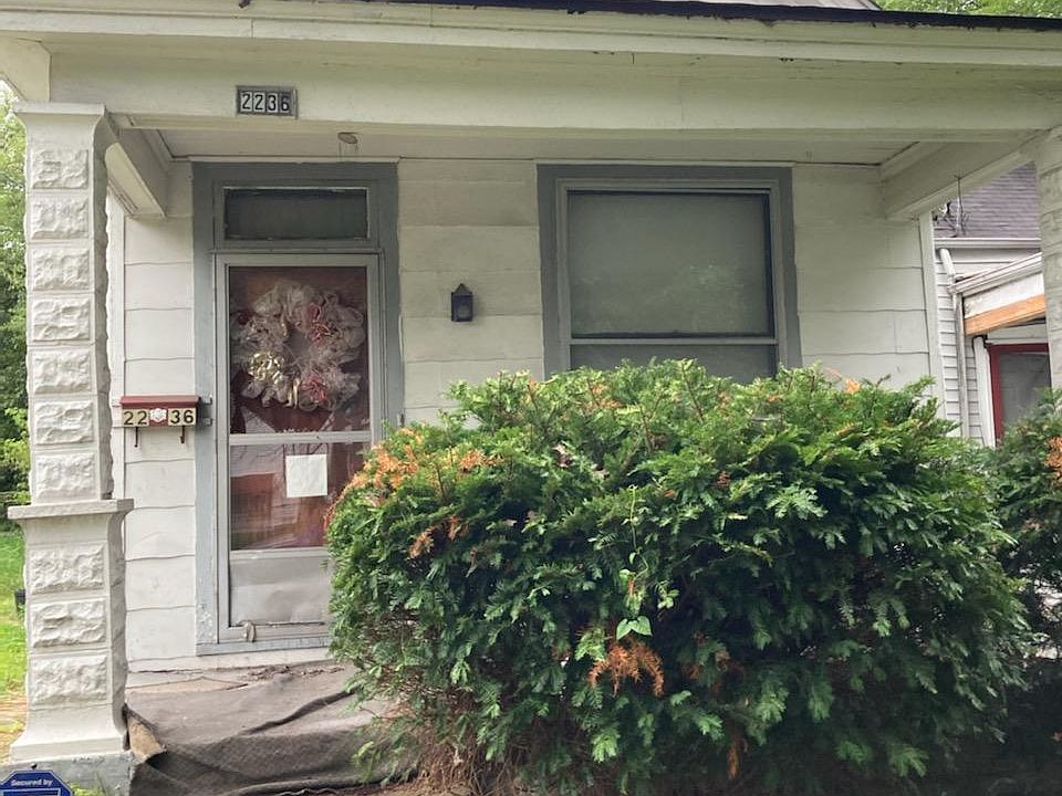 1st image of 2236 Garland Ave
