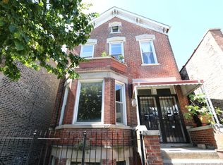 2440 S Oakley Ave #1F, Chicago, IL 60608