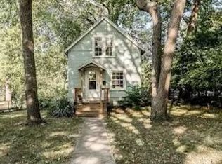7540 Locust St, Kansas City, MO 64131
