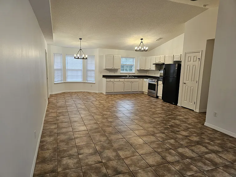 4615 State Road 16 — Photo 10