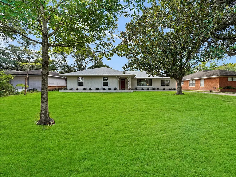 4309 Stillbrooke Dr — Photo 1