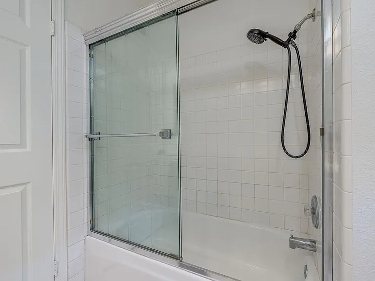 1011 S Mountcrest Ct — Photo 34