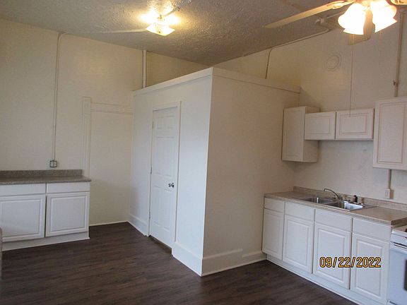 2nd image of 901 E Clarke St #2566-68