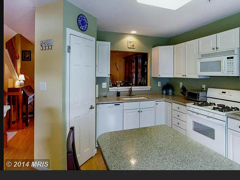 44 Winterberry Ct — Photo 9