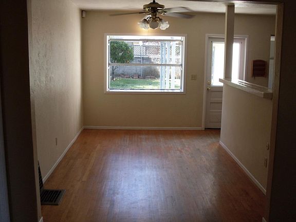 3rd image of 7207 Berkeley Dr