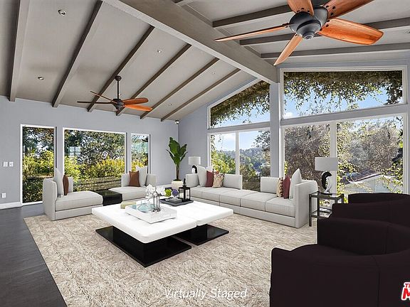 3rd image of 8207 Mulholland Dr