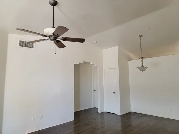 3378 Iroquois Dr APT 101, Lake Havasu City, AZ 86404