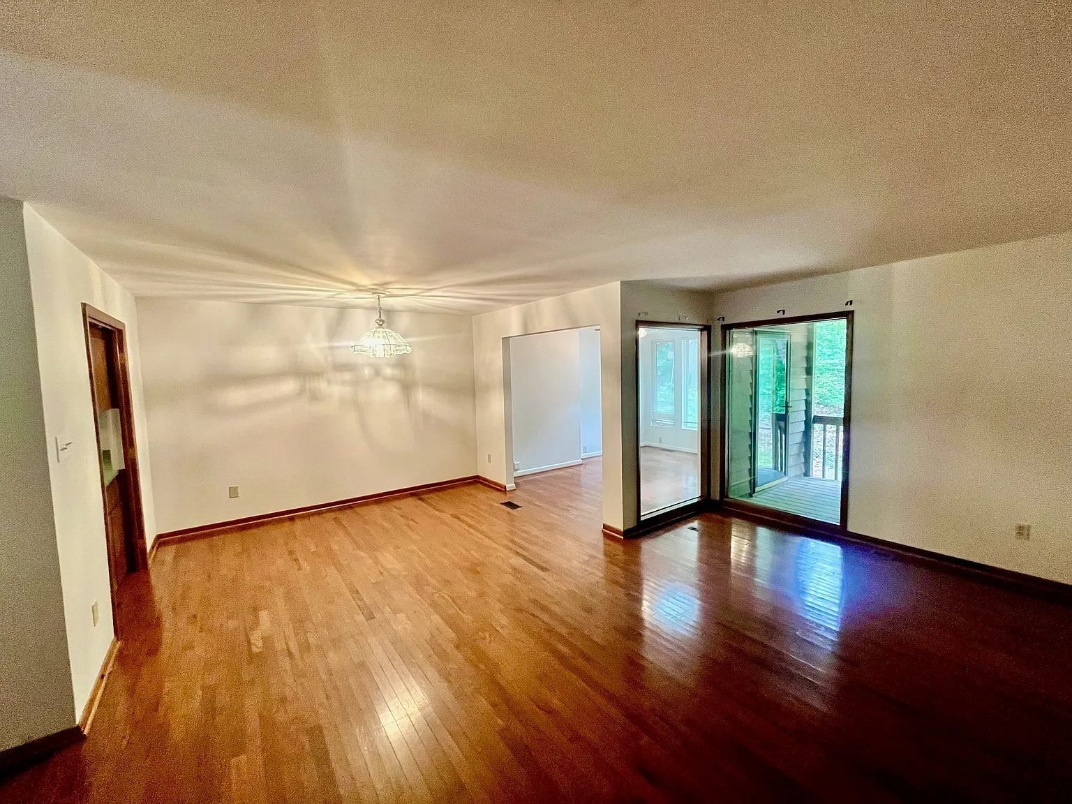 2 bed, 2.5 bath, $1,450 — Photo 3