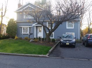 91 11th St, Cresskill, NJ 07626