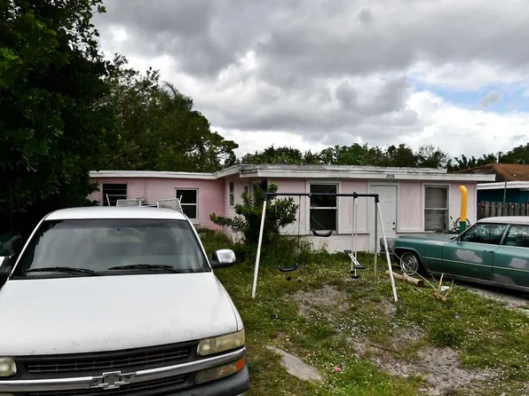 2008 San Marcos Avenue, Fort Pierce, FL 34946