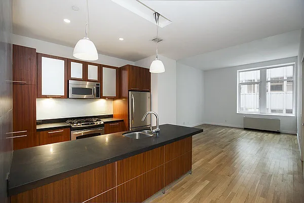 Rented by Home Ambassadors | media 10