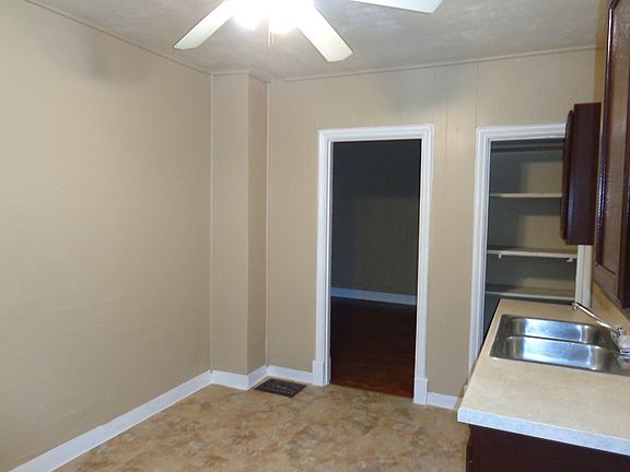 2nd image of 4451-4453 Grace Ave