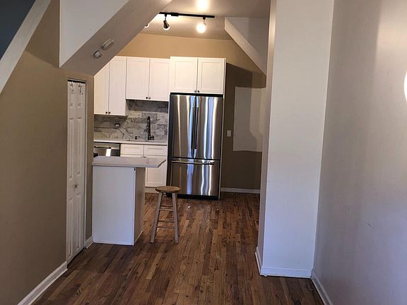 3rd image of 1655 N Paulina St APT 2R
