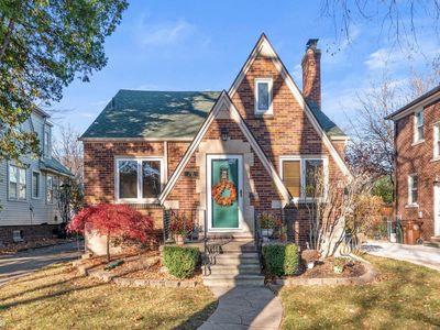 1796 Brys Dr, Grosse Pointe Woods, MI, 48236