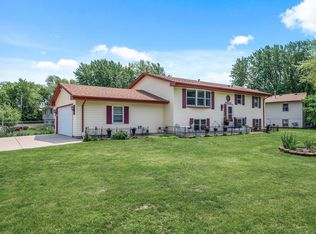 20510 Iceland Ave, Lakeville, MN 55044