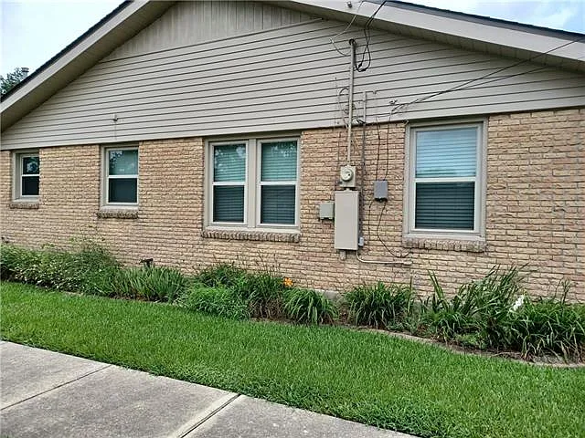 1000 Bonnabel Blvd — Photo 4