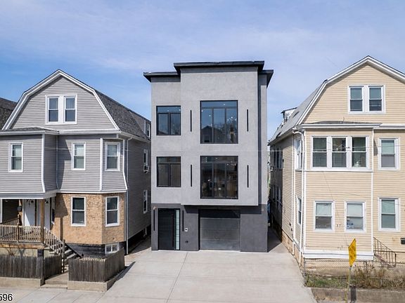 2nd image of 39 Grace St