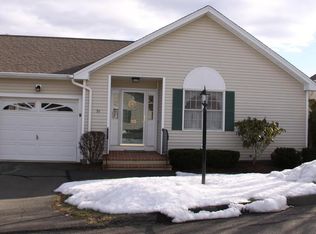 30 Cider Mill Ln, Trumbull, CT 06611