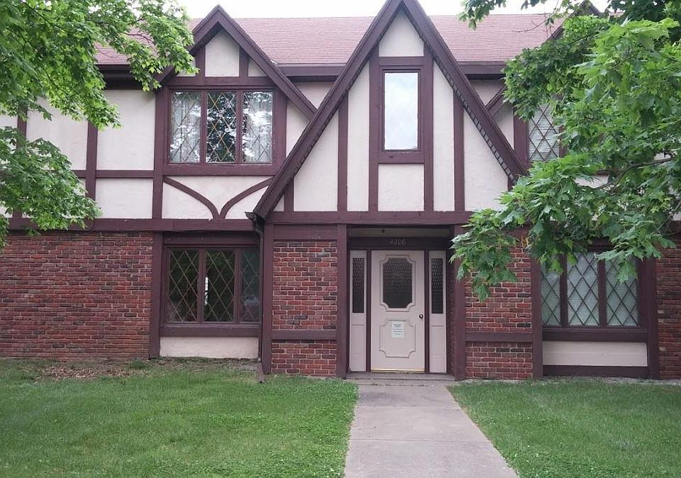 1st image of 4206 N 31st St