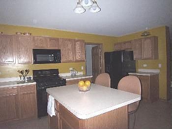 4th image of 1116 Butterfield Cir W