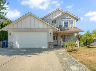 27895 Junction Ave, Abbotsford, BC V4X2R6