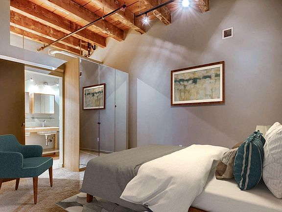 2nd image of 1821 Dock St #8770237