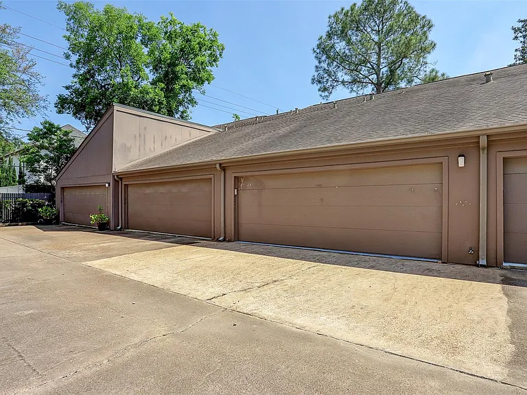 1201 Bering Dr #27 — Photo 18